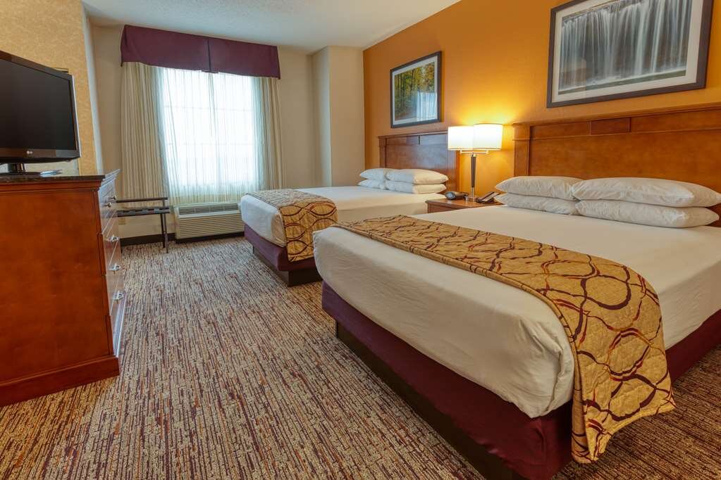 DRURY INN SUITES INDIANAPOLIS NORTHEAST 102 1 5 3 Updated   Nqqso Two Room Suite 