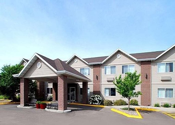 Book Comfort Inn Hotels in South St Paul, MN - Choice Hotels