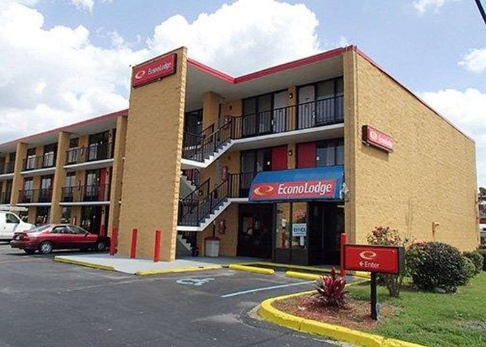 ROOMS TO GO WAREHOUSE - 2730 Queen City Dr, Charlotte, North Carolina -  Furniture Stores - Phone Number - Yelp