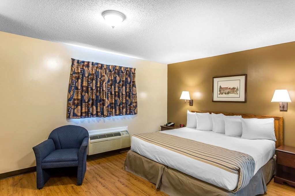 SUBURBAN EXTENDED STAY HOTEL - Prices & Reviews (Hermitage, TN)