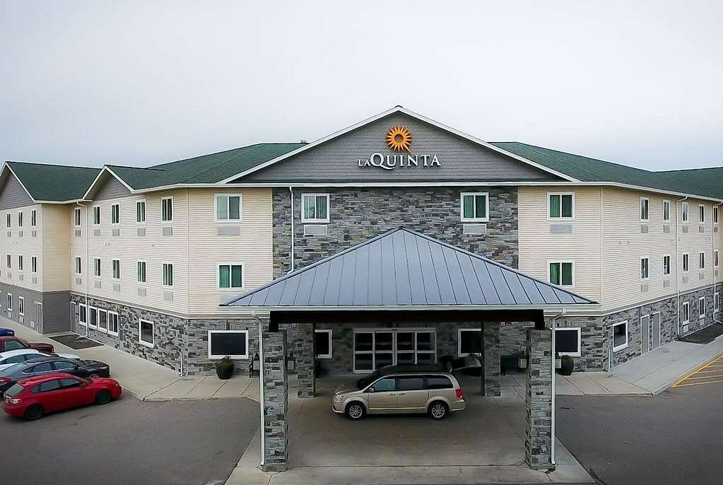 La Quinta Inn &amp; Suites by Wyndham Fairbanks Airport, hotell i Fairbanks