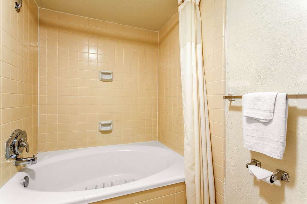 Hotel photo 9 of Quality Inn Stateline.