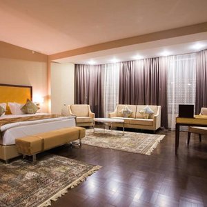Executive Suite Bedroom