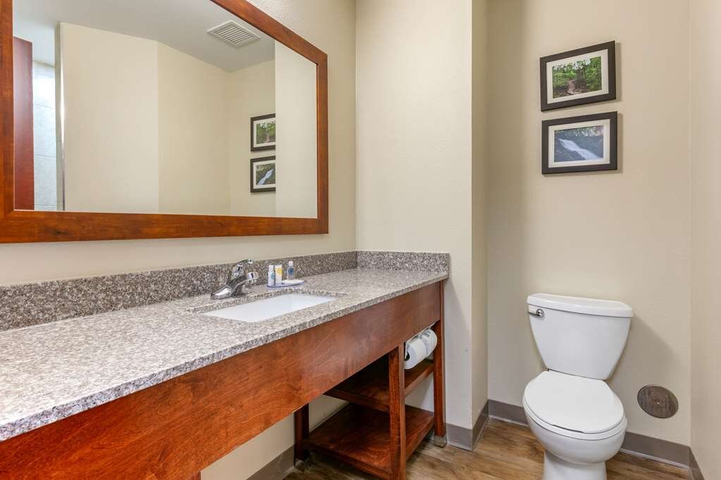 Hotel photo 48 of Comfort Inn & Suites Van Buren - Fort Smith.