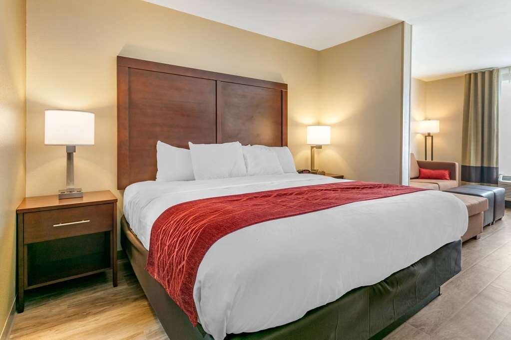 Hotel photo 42 of Comfort Inn & Suites Van Buren - Fort Smith.