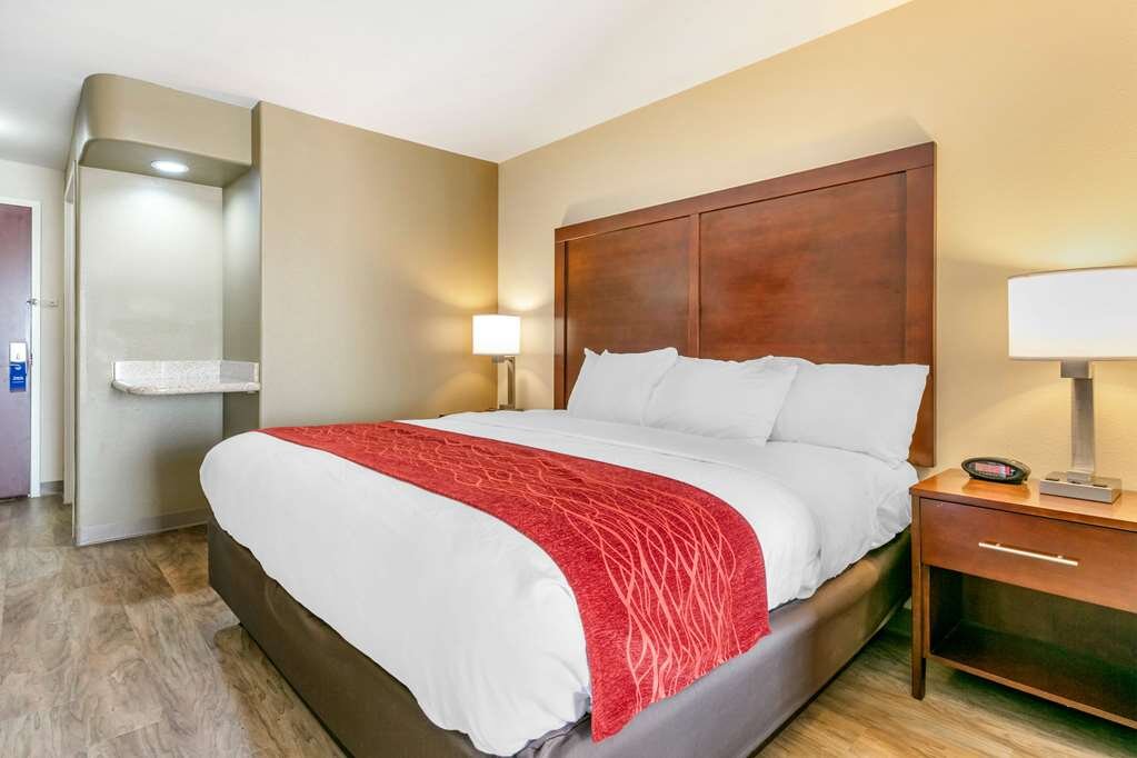 Hotel photo 46 of Comfort Inn & Suites Van Buren - Fort Smith.