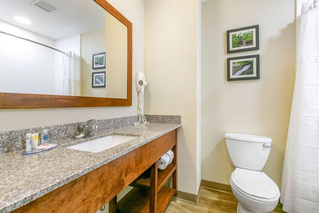 Hotel photo 40 of Comfort Inn & Suites Van Buren - Fort Smith.