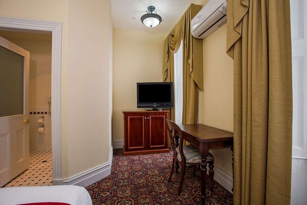Hotel photo 1 of Quality Hotel Bentinck.