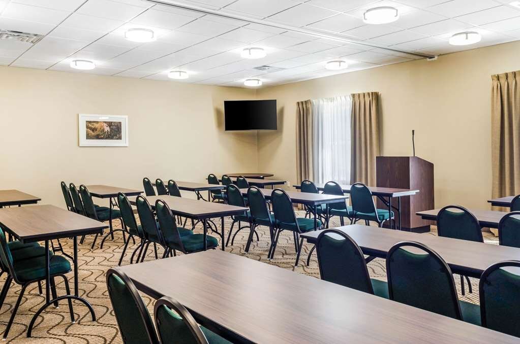 MAINSTAY SUITES HACKBERRY SPORTSMAN S LODGE Updated 2024 Prices   Meeting Room 