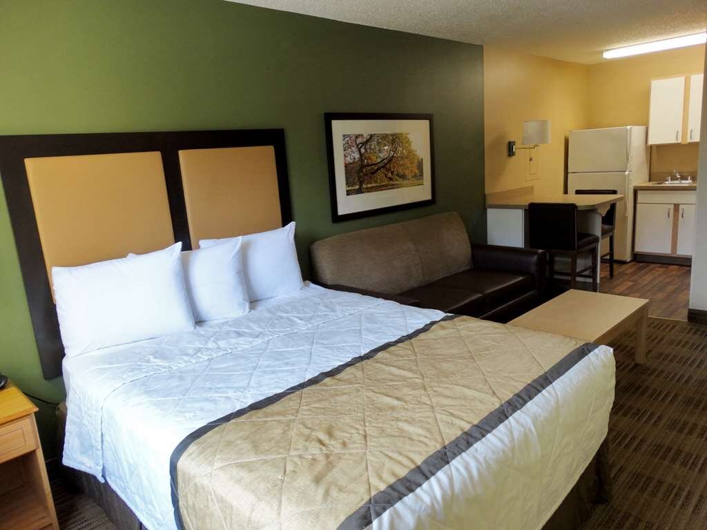 EXTENDED STAY AMERICA TAMPA NORTH AIRPORT 124 1 3 2