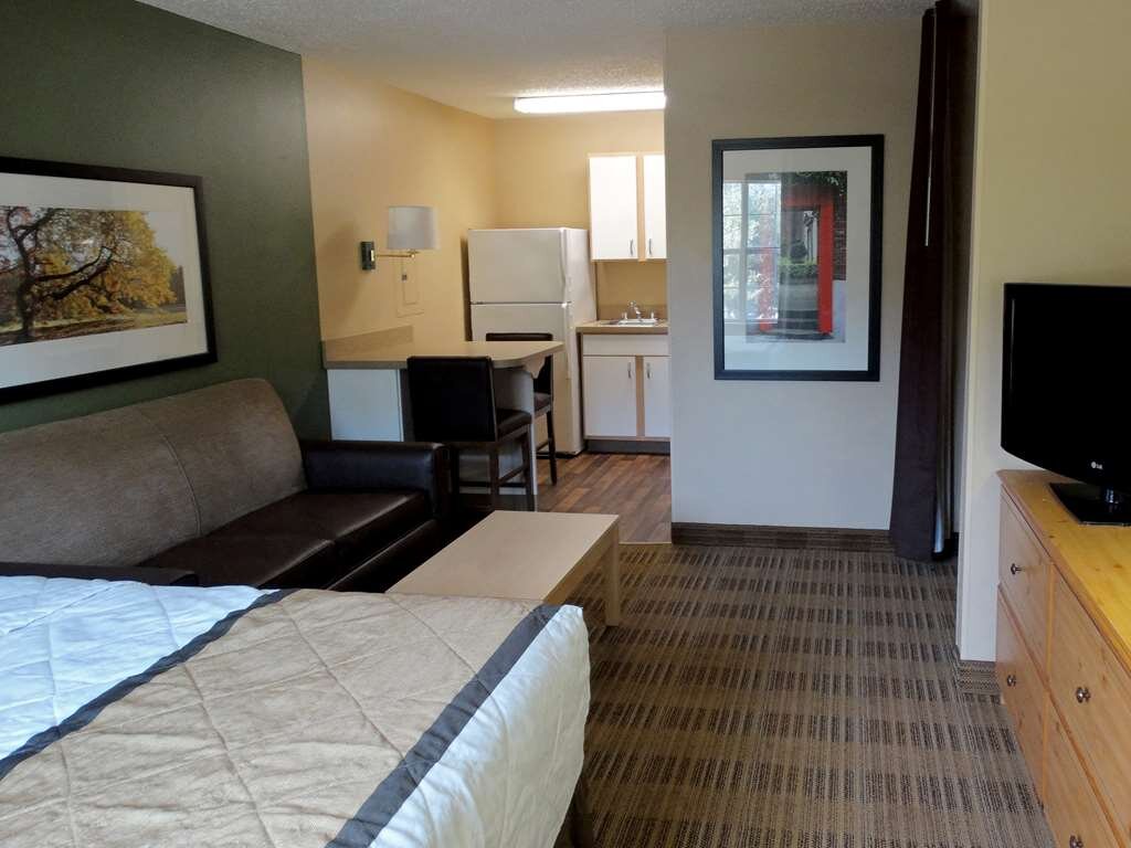 EXTENDED STAY AMERICA TAMPA NORTH AIRPORT 124 1 3 2