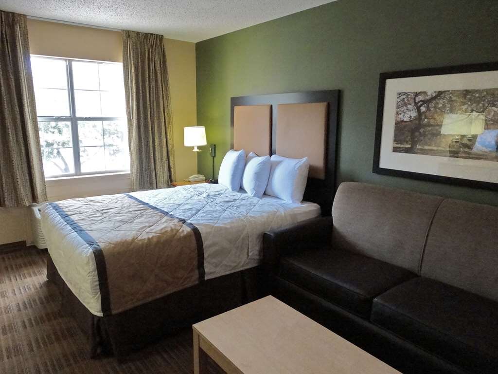 EXTENDED STAY AMERICA TAMPA NORTH AIRPORT 124 1 3 2