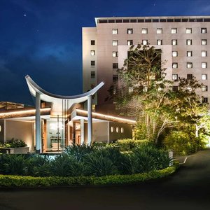 Welcome to Hennessy Park Hotel Ebene