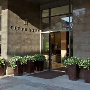 City Hotel