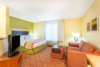 Hotel photo 1 of Hawthorn Suites by Wyndham Sterling Dulles.