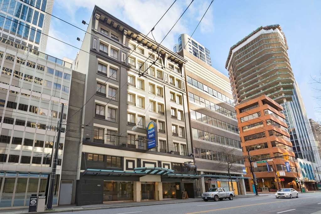 DAYS INN BY WYNDHAM VANCOUVER DOWNTOWN Updated 2024 Prices Hotel   Exterior 