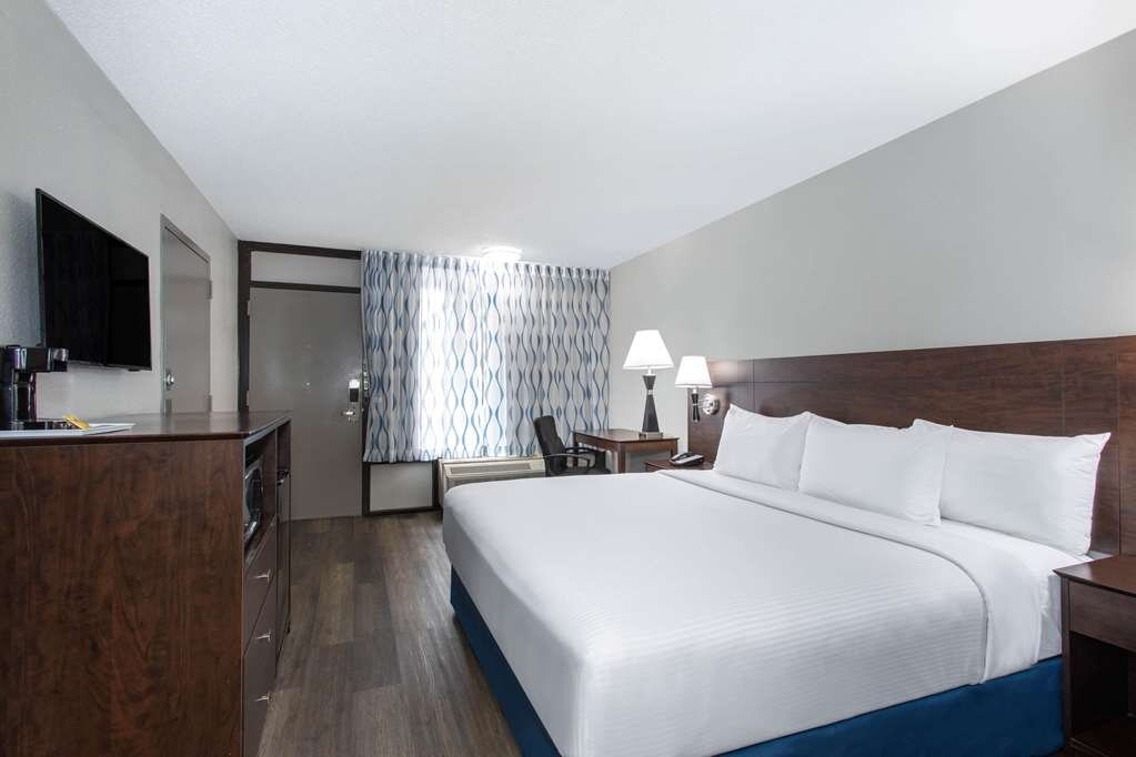 Hotel photo 77 of Days Inn by Wyndham Orlando Conv. Center/International Dr.