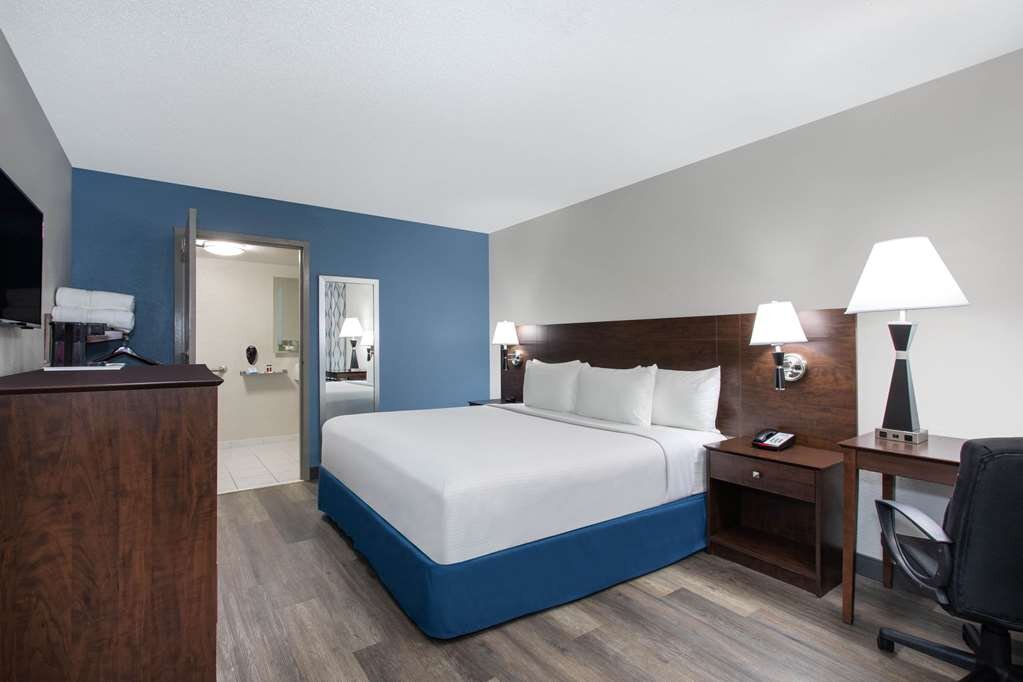 Hotel photo 63 of Days Inn by Wyndham Orlando Conv. Center/International Dr.