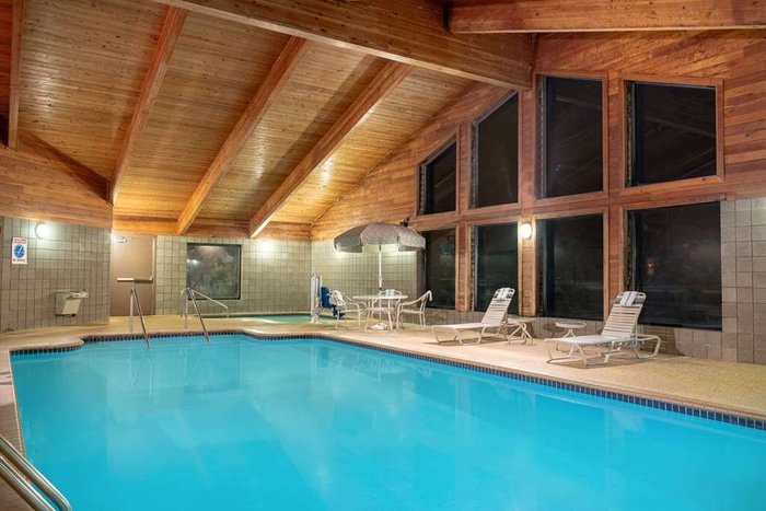 AmericInn by Wyndham Coon Rapids Pool Pictures & Reviews - Tripadvisor