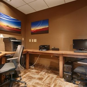 Best Western Plus Scottsdale Thunderbird Suites, hotel in Scottsdale