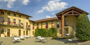 Best Western Plus Hotel Le Rondini in San Francesco al Campo, image may contain: Villa, Hotel, Resort, Neighborhood