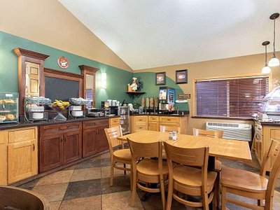 Packers' Gear - Picture of Nikki's Nex 2 New, Sheboygan - Tripadvisor