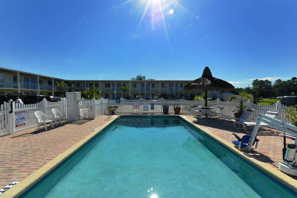 Hotel photo 39 of Americas Best Value Inn Bradenton Sarasota.