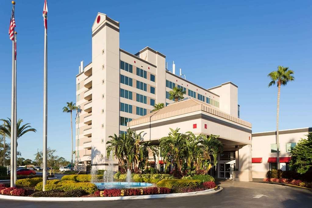 Ramada by Wyndham Kissimmee Gateway, hotel in Kissimmee