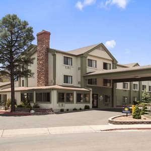 Welcome to the Days Inn And Suites Flagstaff East
