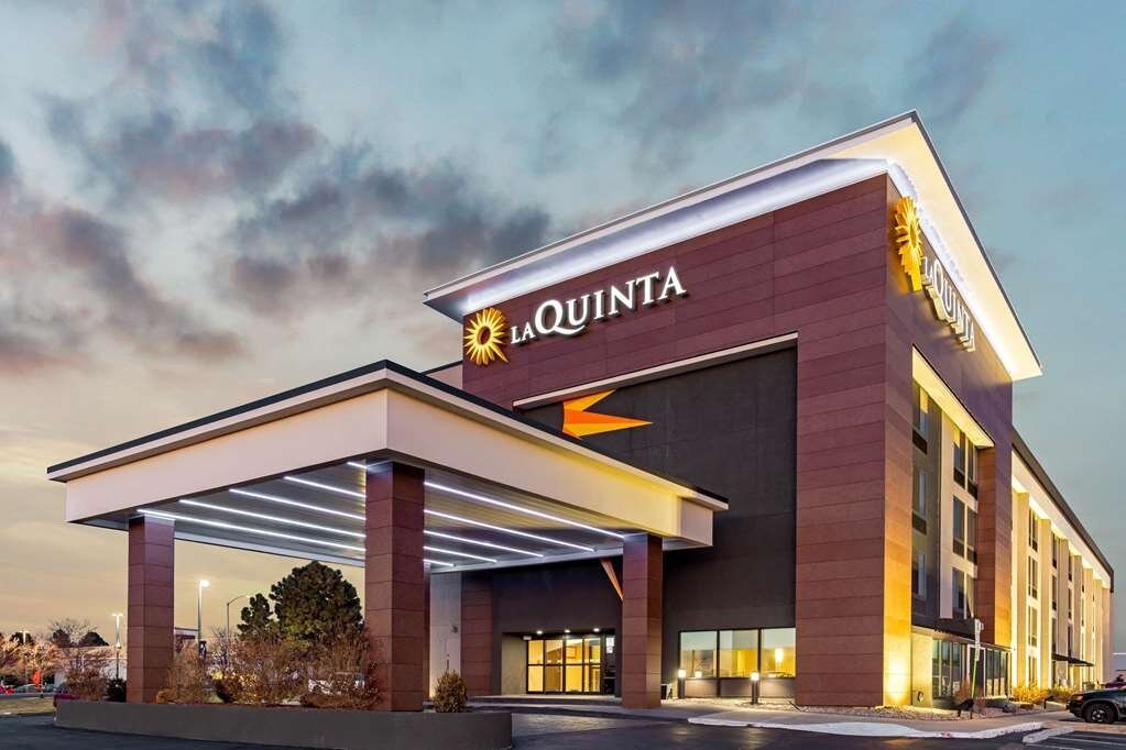 LA QUINTA INN SUITES BY WYNDHAM DENVER AURORA MEDICAL Updated 2024   Exterior 