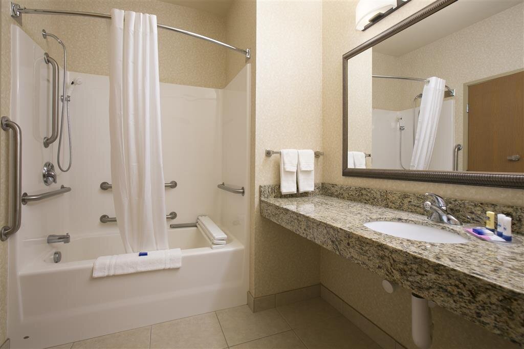 BEST WESTERN PLUS BLAINE AT THE NATIONAL SPORTS CENTER $116 ($̶1̶3̶9̶ ...