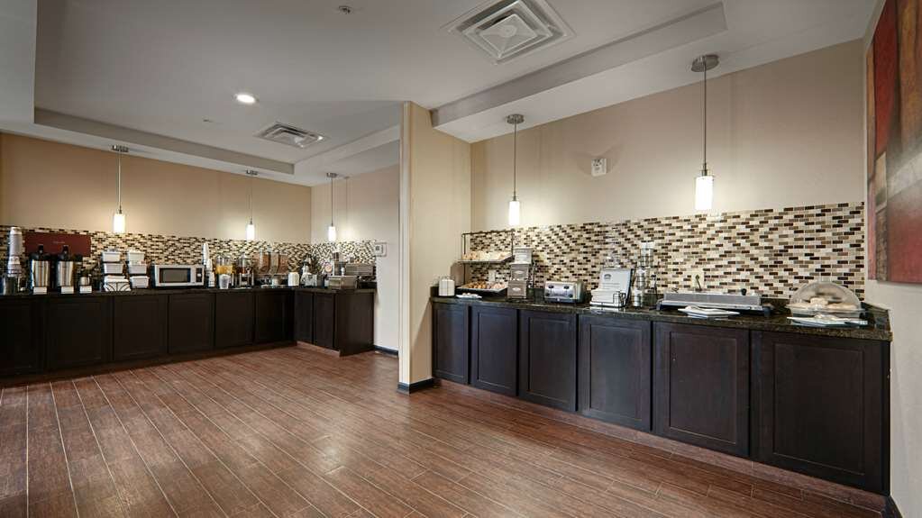 Hotel photo 1 of Best Western Plus Cushing Inn & Suites.