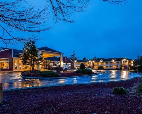 BEST WESTERN SALBASGEON INN & SUITES OF REEDSPORT - Updated 2024 Prices ...