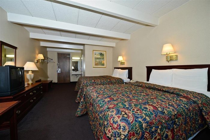 AMERICAS BEST VALUE INN PHILLIPSBURG $73 ($̶9̶1̶) - Prices & Hotel ...