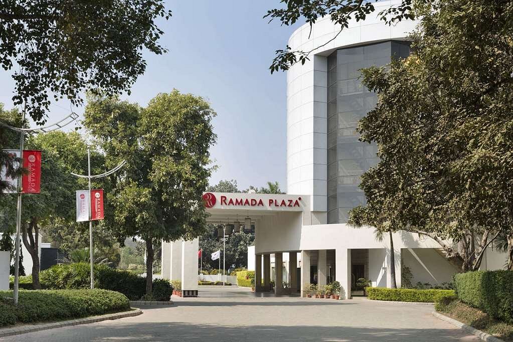 Ramada Plaza by Wyndham JHV Varanasi, hotell i Varanasi
