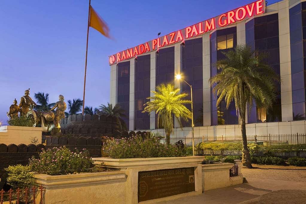 Ramada Plaza by Wyndham Palm Grove, hotel in Mumbai