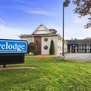 Welcome to the Travelodge Traverse City