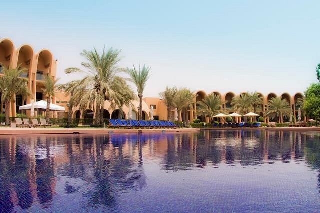 Capital O 232 Golden Tulip Al Jazira Hotel And Resort, hotel en Abu Dabi
