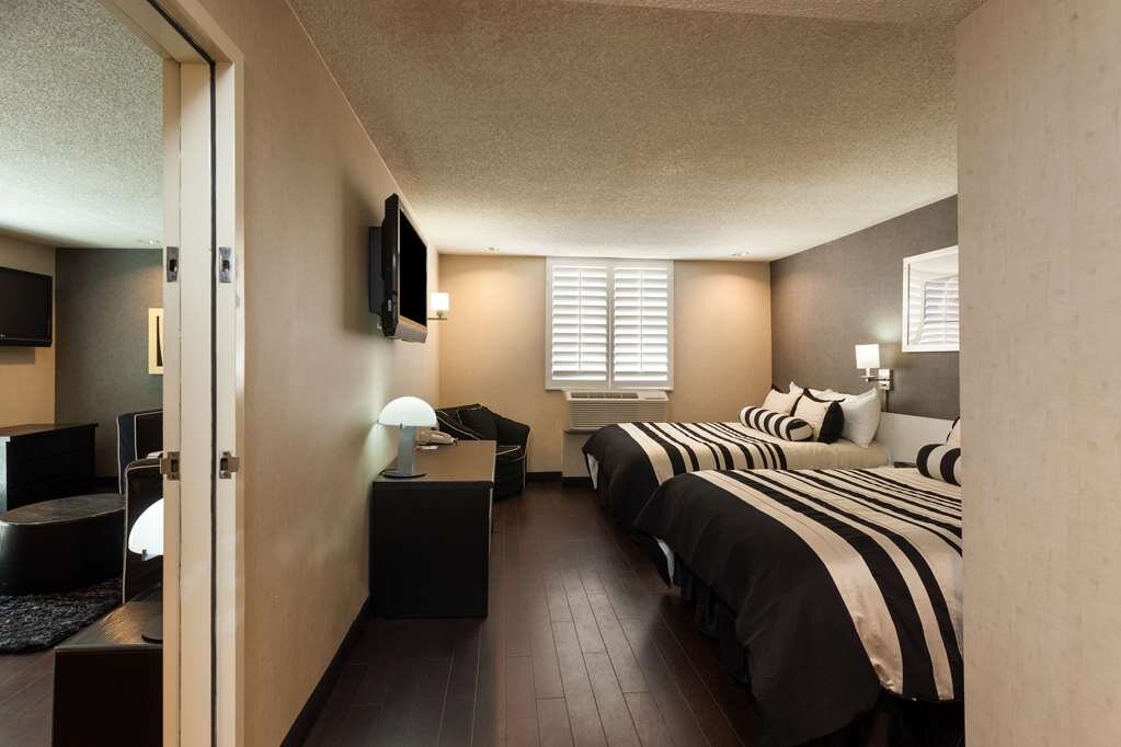 Hotel photo 31 of Ramada Plaza by Wyndham West Hollywood Hotel & Suites.