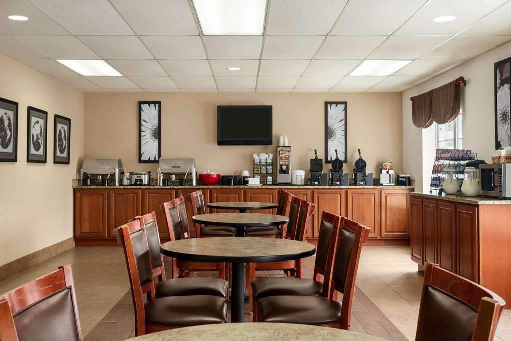 Hotel photo 53 of Ramada by Wyndham Pigeon Forge North.