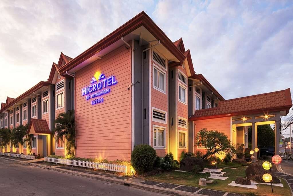 Microtel by Wyndham Davao, hotel em Davao City