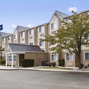 Welcome to the Microtel by Wyndham Louisville East