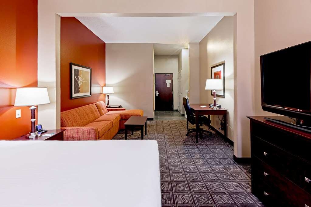 Hotel photo 13 of Wingate by Wyndham Dallas / Las Colinas.