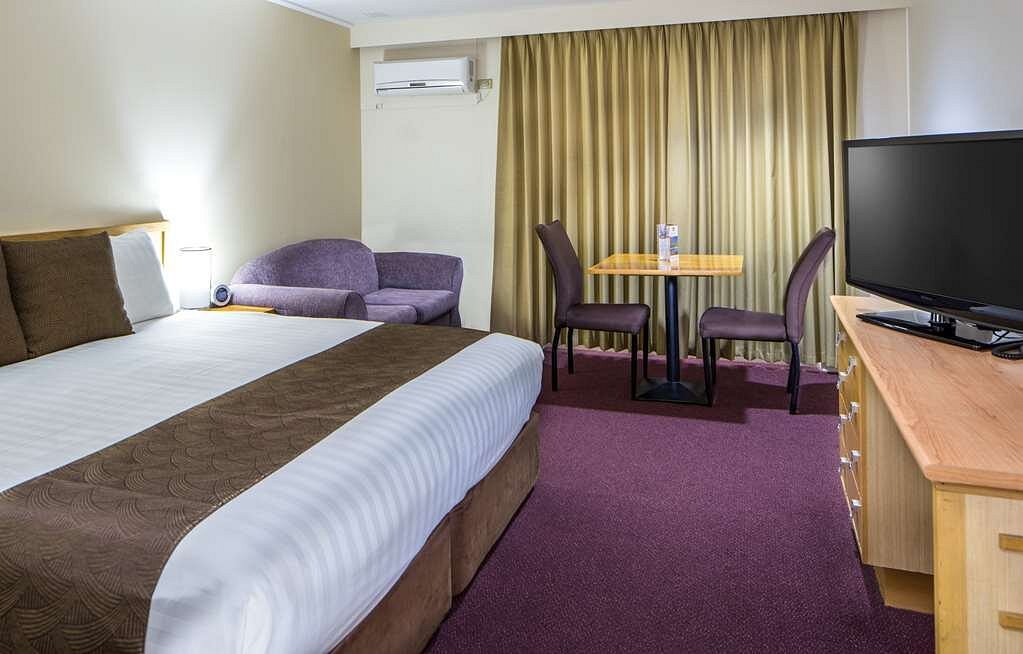 Hospitality Geraldton Surestay, Spanish Super King Bed Size Australia