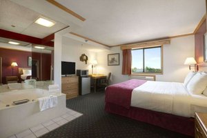 Room & Suite