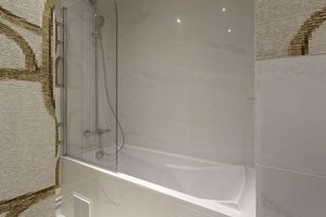 Room & Suite