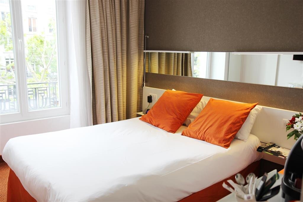 BEST WESTERN HOTEL LE MONTPARNASSE Updated 2022 Prices & Reviews (Paris, France)