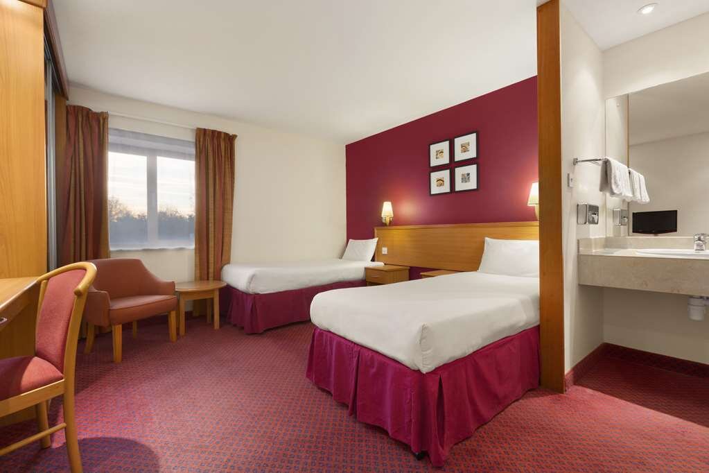 Hotel photo 3 of Days Inn by Wyndham Stevenage North.