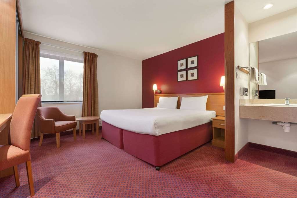 Hotel photo 14 of Days Inn by Wyndham Stevenage North.