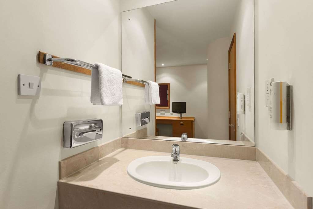 Hotel photo 5 of Days Inn by Wyndham Stevenage North.